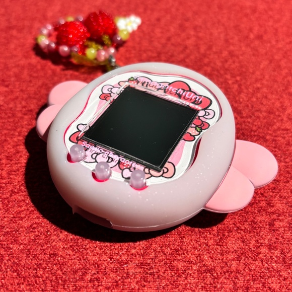 Tamagotchi Uni Sanrio -LIKE NEW - Picture 4 of 5